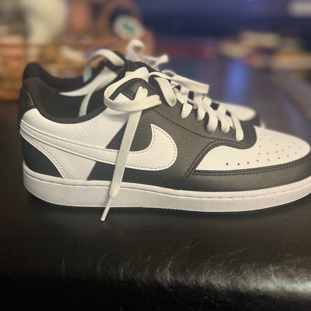 Nike Women’s Athletic Shoes in Black and White